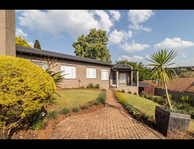 3 BEDROOM HOUSE FOR SALE IN ROODEKRANS